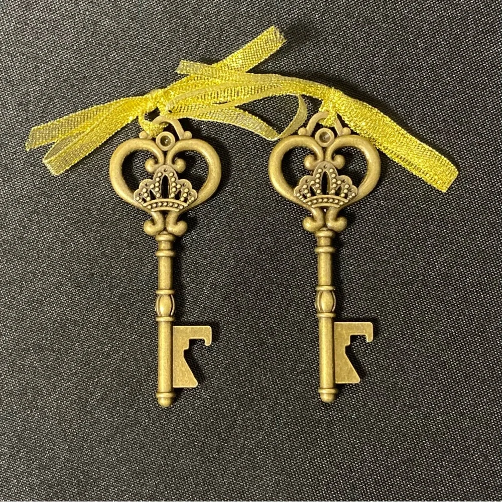 NWOT Antique Style Gold Skeleton Key Bottle Openers Set of 2